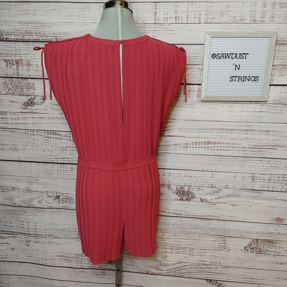 CLUB Monaco Viga Romper Size 4 - Picture 6 of 16